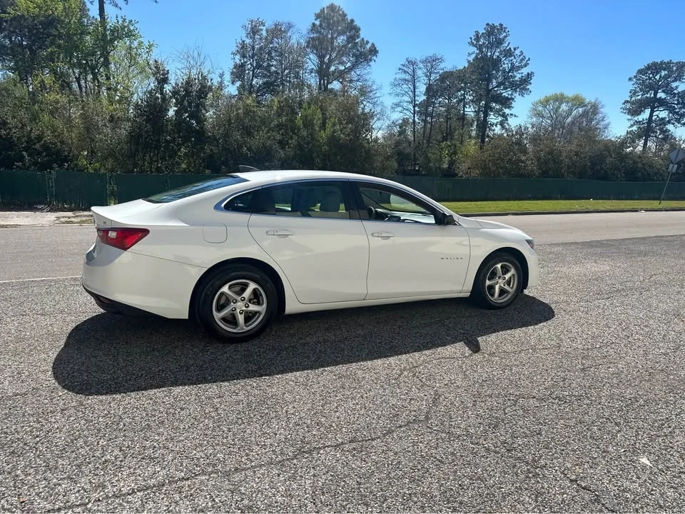 2016 Chevrolet Malibu - Image 3 of 8