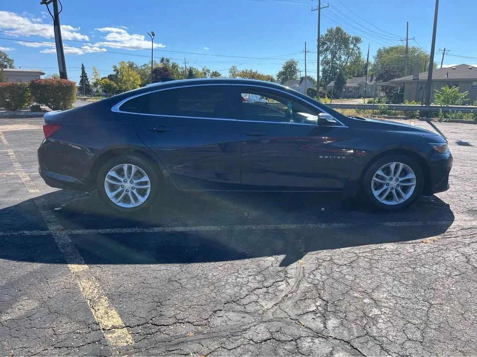 2016 Chevrolet Malibu - Image 11 of 16
