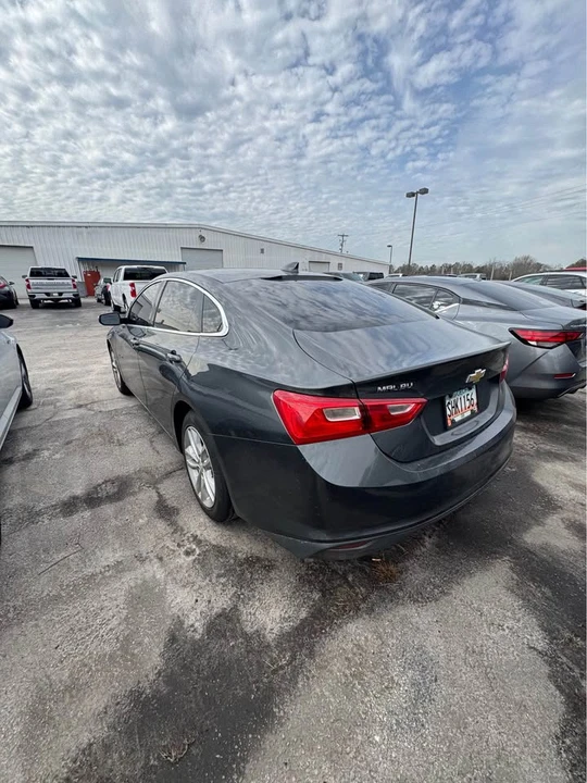 2016 Chevrolet Malibu - Image 8 of 9