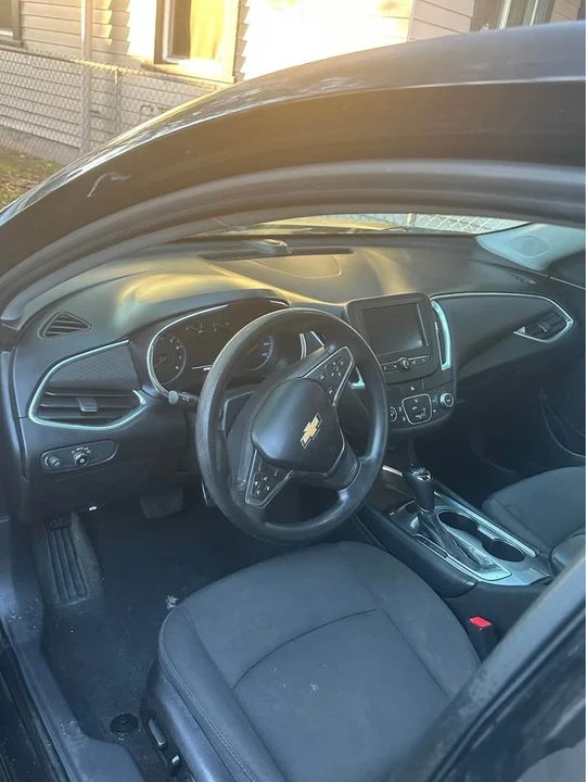 2016 Chevrolet Malibu - Image 2 of 10