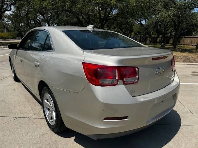 2016 Chevrolet Malibu - Image 15 of 19