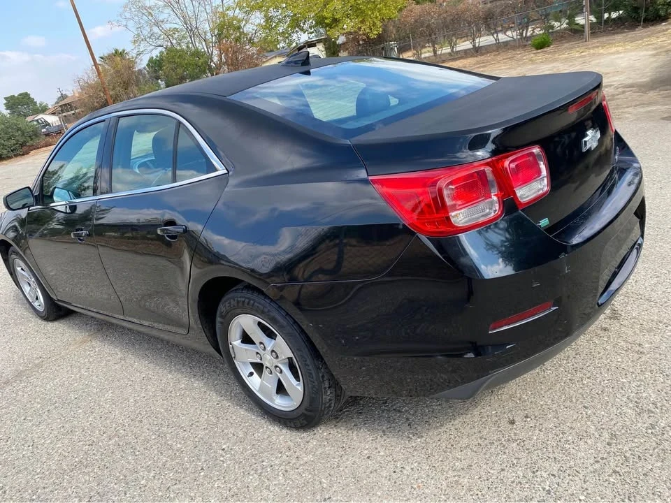 2016 Chevrolet Malibu - Image 2 of 8