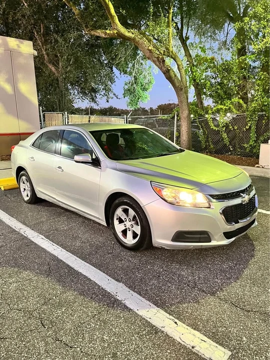 2016 Chevrolet Malibu - Image 2 of 8