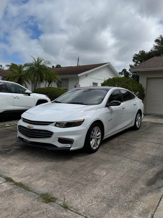 2016 Chevrolet Malibu - Image 6 of 17