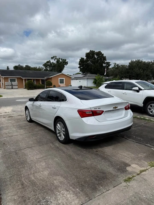 2016 Chevrolet Malibu - Image 2 of 17