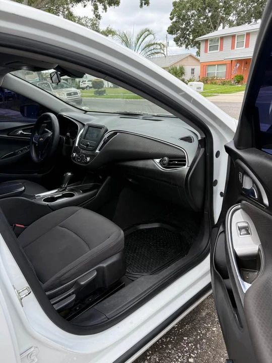 2016 Chevrolet Malibu - Image 12 of 17