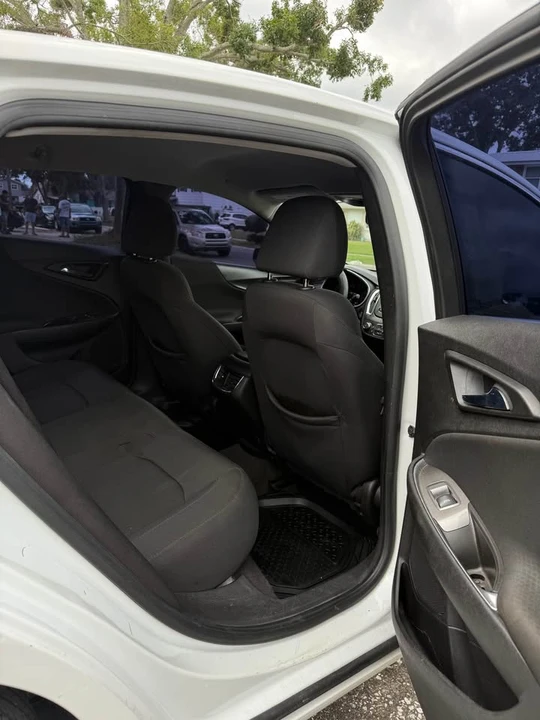 2016 Chevrolet Malibu - Image 11 of 17