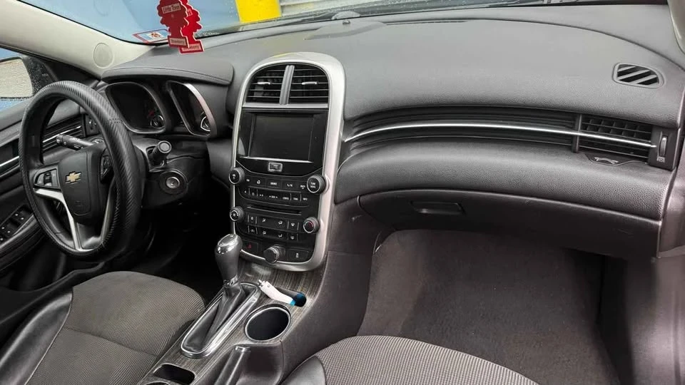 2016 Chevrolet Malibu - Image 6 of 12