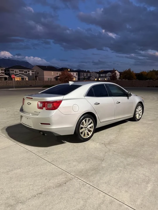 2016 Chevrolet Malibu - Image 5 of 9