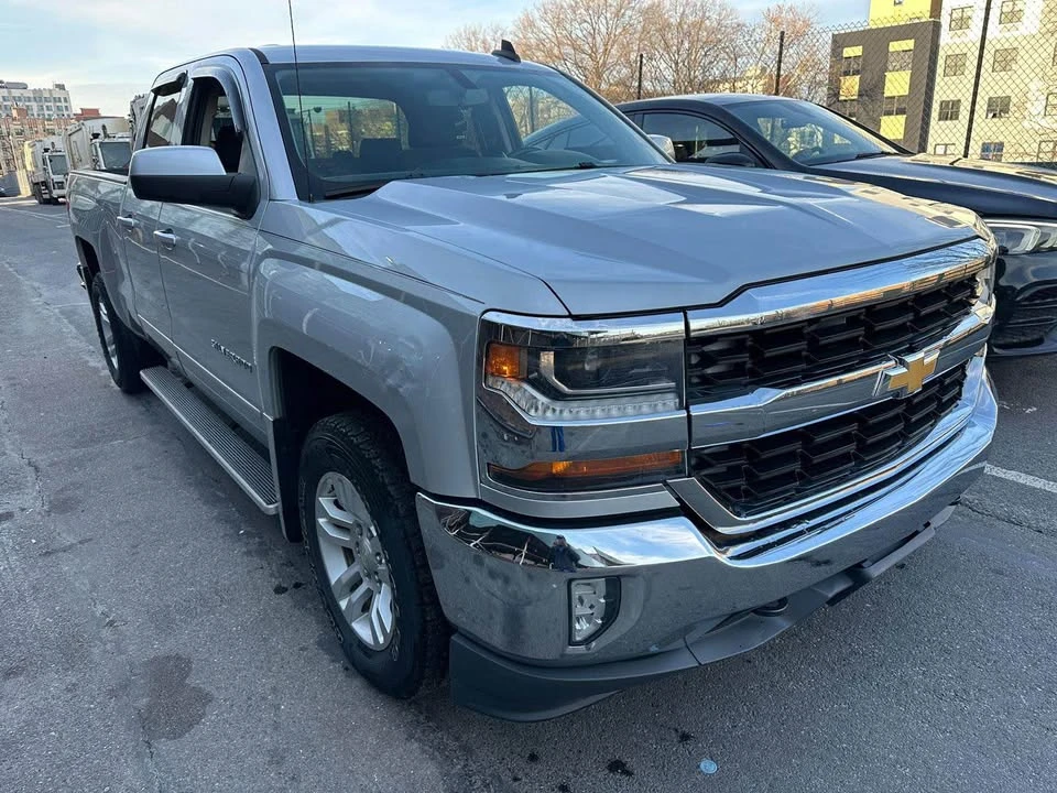 2016 Chevrolet Silverado 3rd Gen - Image 2 of 16