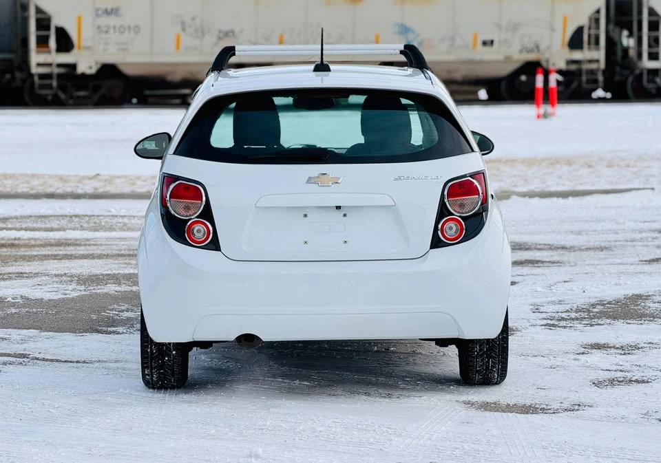 2016 Chevrolet Aveo/Sonic - Image 6 of 17