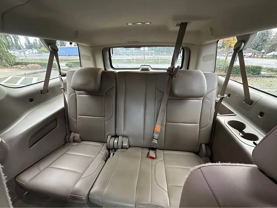 2016 Chevrolet Suburban 11th Gen - Image 9 of 20