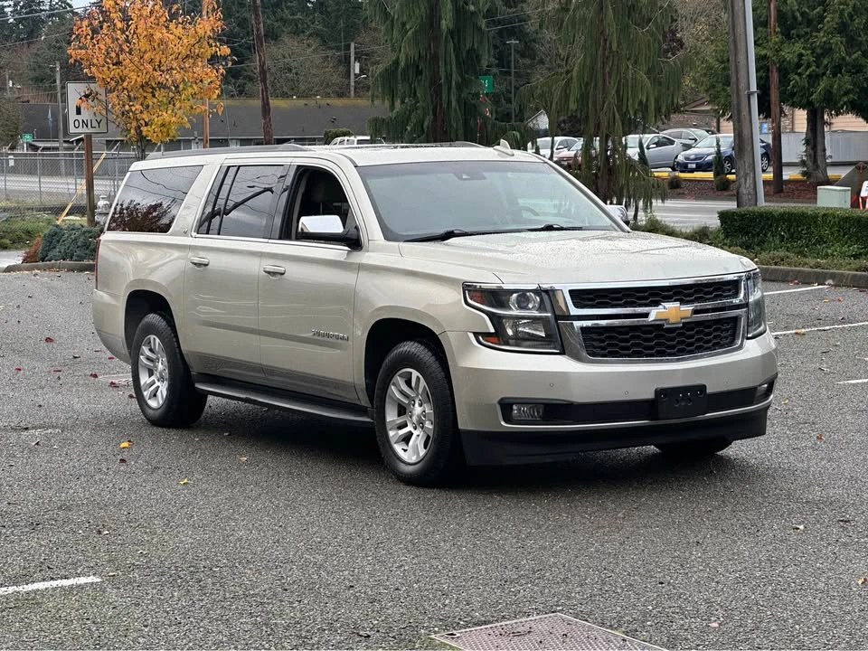 2016 Chevrolet Suburban 11th Gen - Image 3 of 20