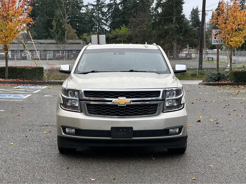 2016 Chevrolet Suburban 11th Gen - Image 2 of 20