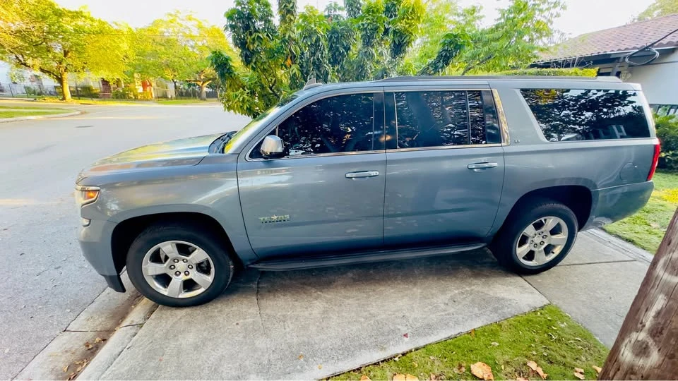 2016 Chevrolet Suburban 11th Gen - Image 4 of 17