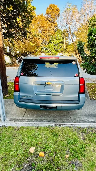 2016 Chevrolet Suburban 11th Gen - Image 6 of 17