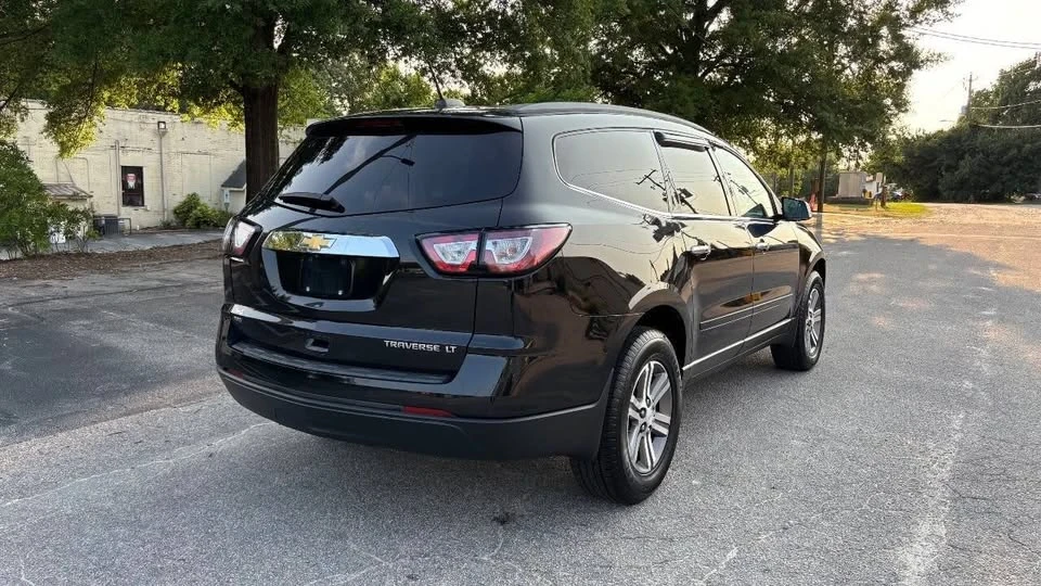 2016 Chevrolet Traverse - Image 6 of 17