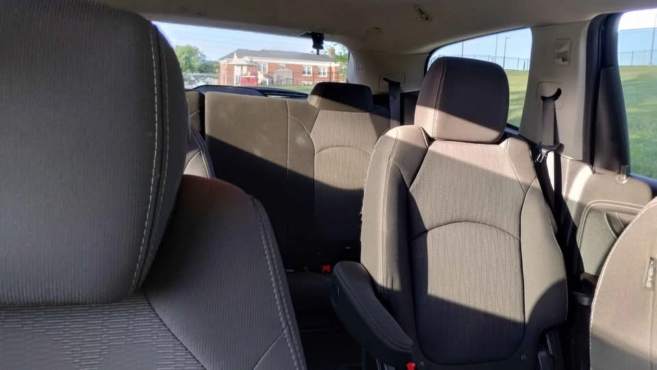 2016 Chevrolet Traverse - Image 8 of 13