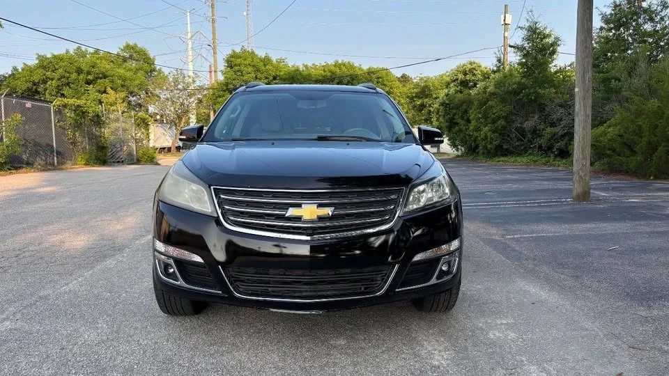 2016 Chevrolet Traverse - Image 2 of 17