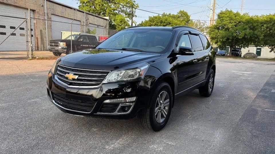 2016 Chevrolet Traverse - Image 3 of 17