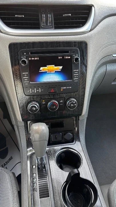 2016 Chevrolet Traverse - Image 14 of 17