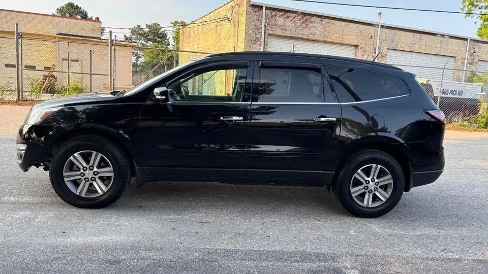 2016 Chevrolet Traverse - Image 5 of 17