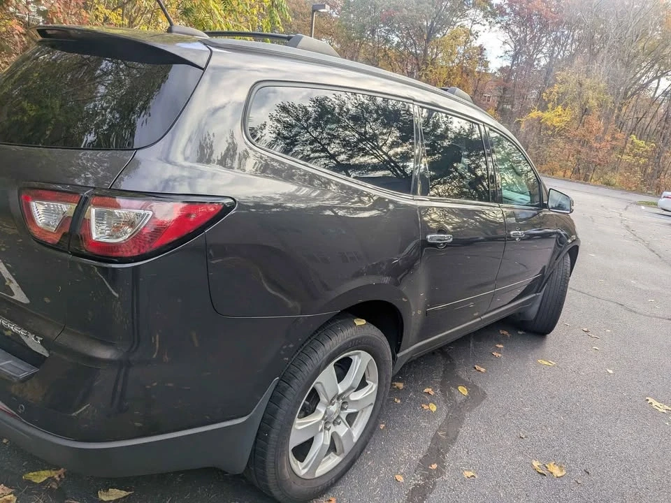 2016 Chevrolet Traverse - Image 3 of 11