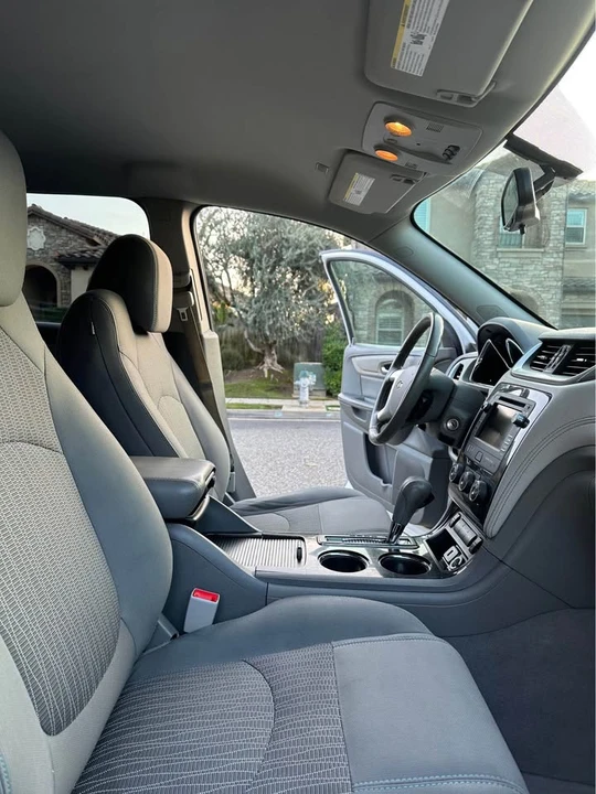 2016 Chevrolet Traverse - Image 9 of 11