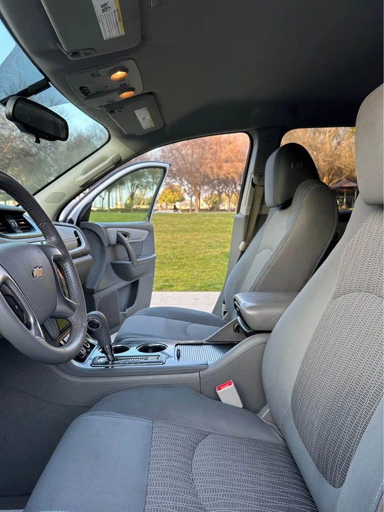 2016 Chevrolet Traverse - Image 5 of 11