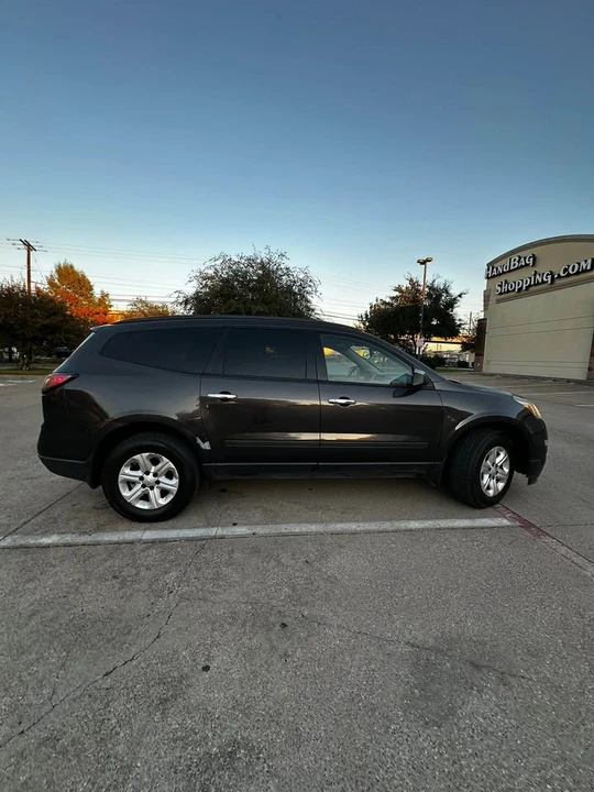 2016 Chevrolet Traverse - Image 11 of 12