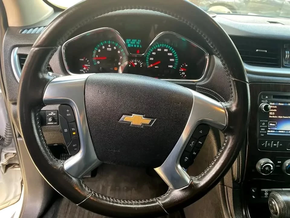 2016 Chevrolet Traverse - Image 14 of 20