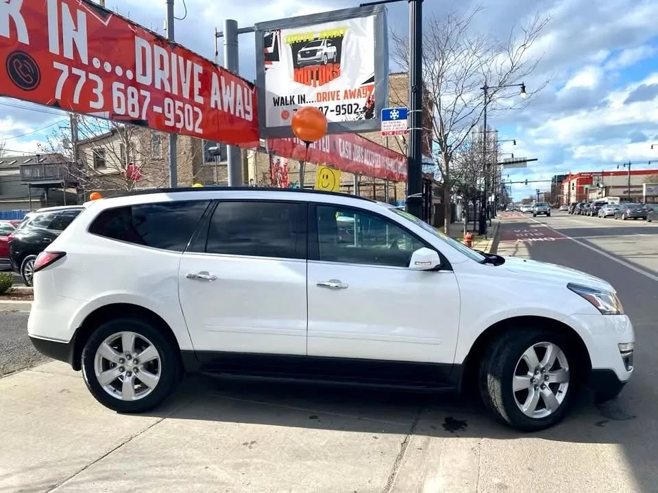 2016 Chevrolet Traverse - Image 2 of 20