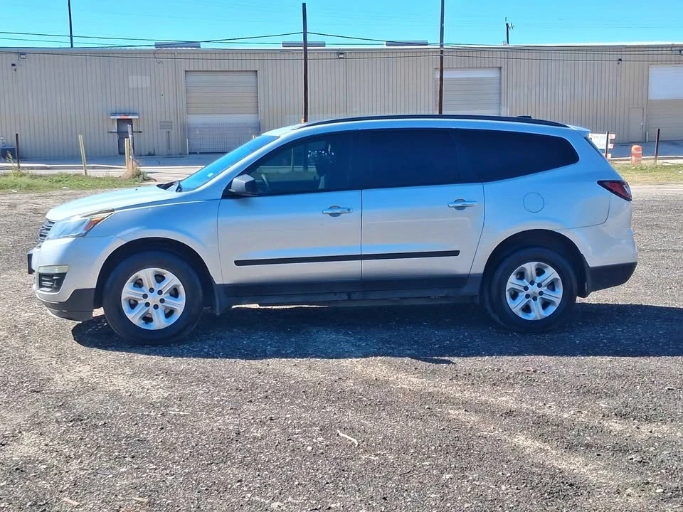 2016 Chevrolet Traverse - Image 4 of 11