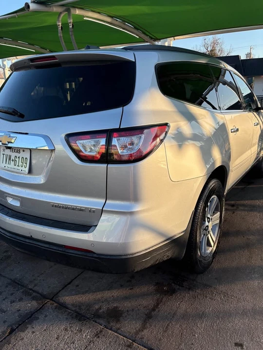 2016 Chevrolet Traverse - Image 8 of 12