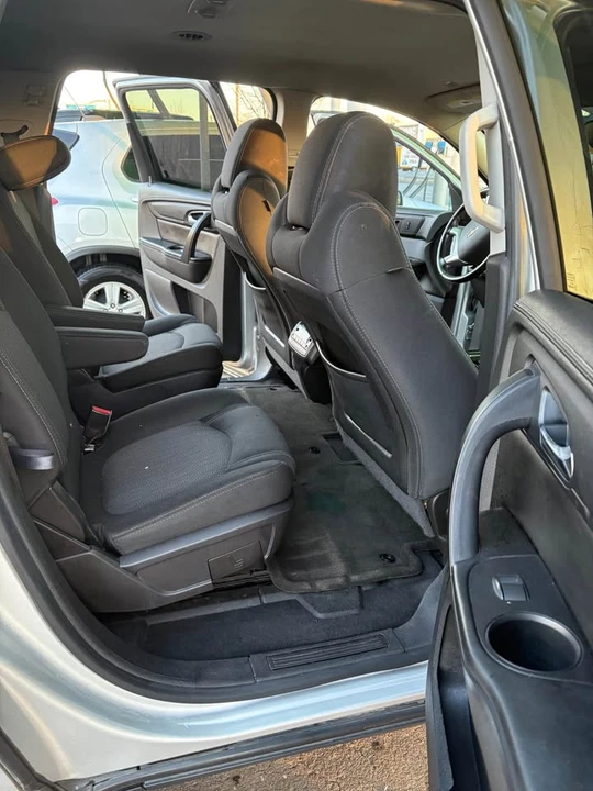 2016 Chevrolet Traverse - Image 7 of 12