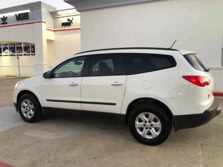 2016 Chevrolet Traverse - Image 3 of 9