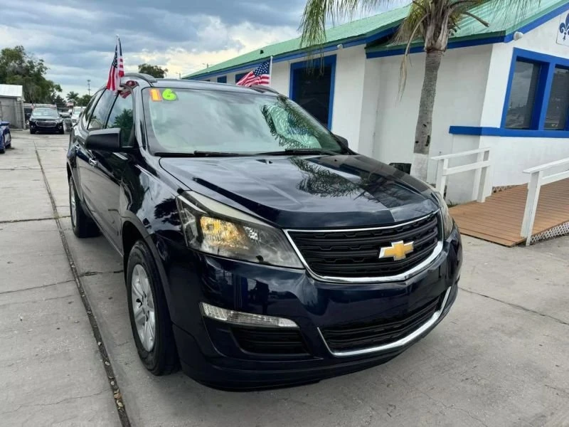 2016 Chevrolet Traverse - Image 2 of 9