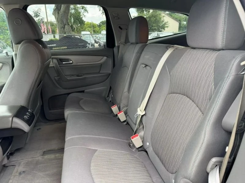 2016 Chevrolet Traverse - Image 8 of 9