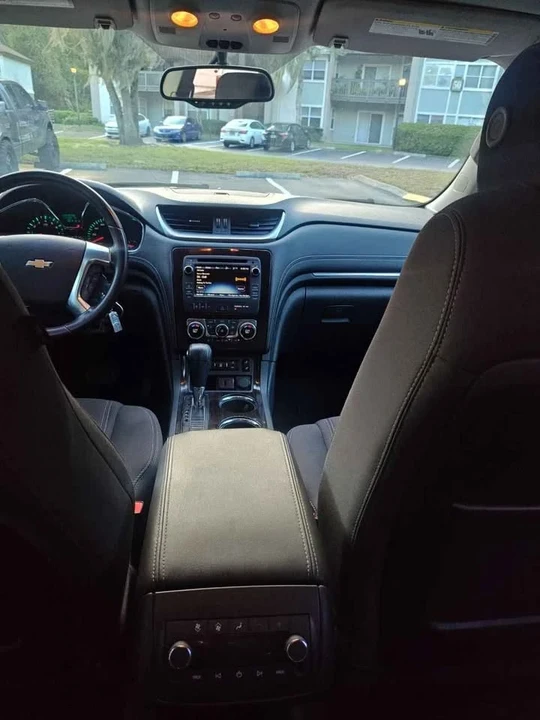 2016 Chevrolet Traverse - Image 9 of 13