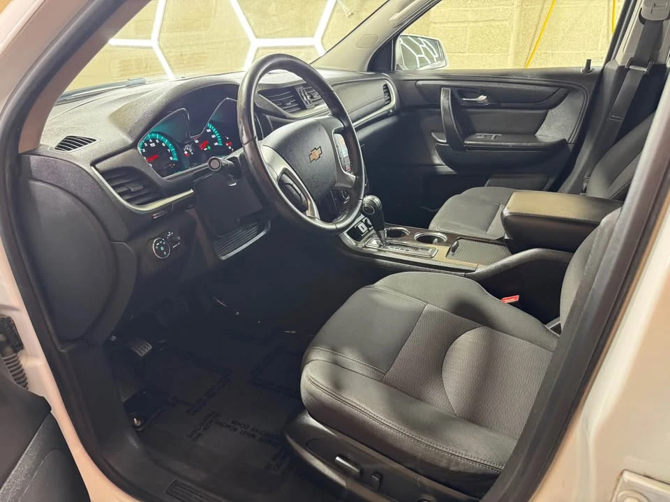 2016 Chevrolet Traverse - Image 14 of 20