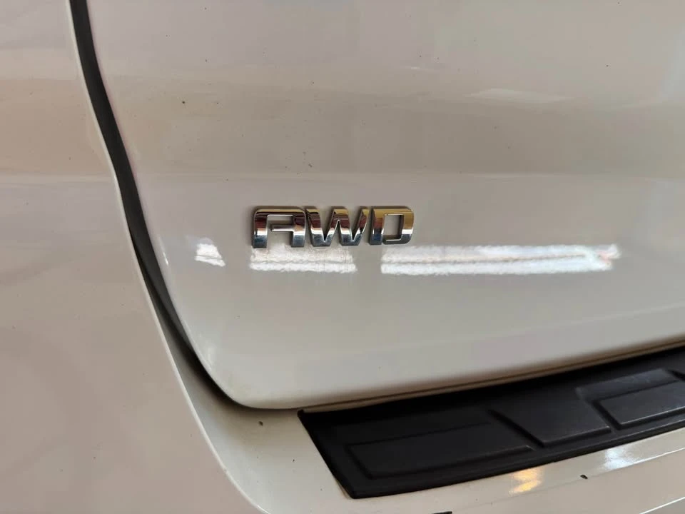 2016 Chevrolet Traverse - Image 12 of 20