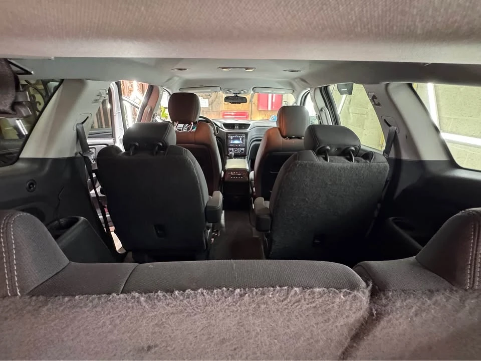 2016 Chevrolet Traverse - Image 17 of 20