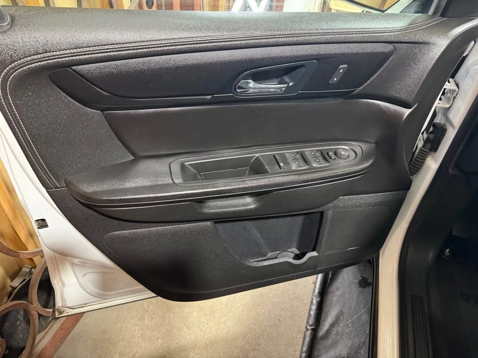 2016 Chevrolet Traverse - Image 13 of 20