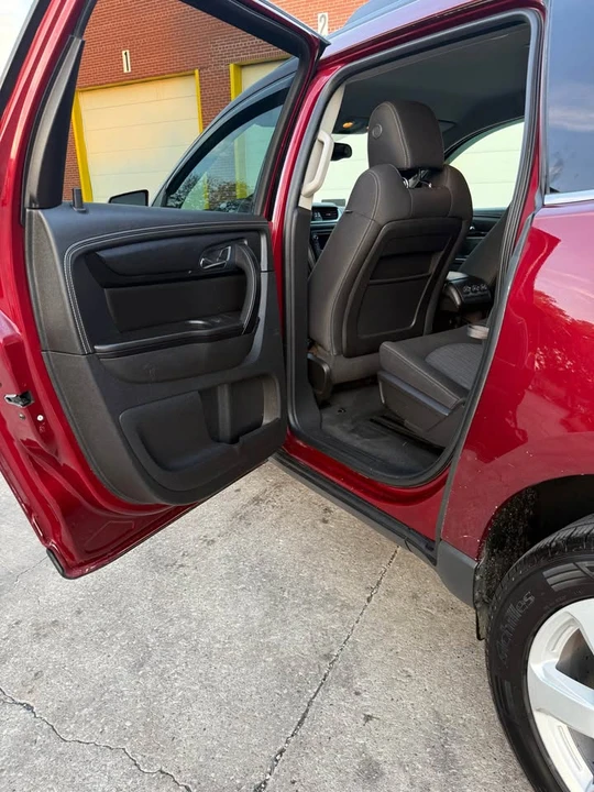 2016 Chevrolet Traverse - Image 6 of 7