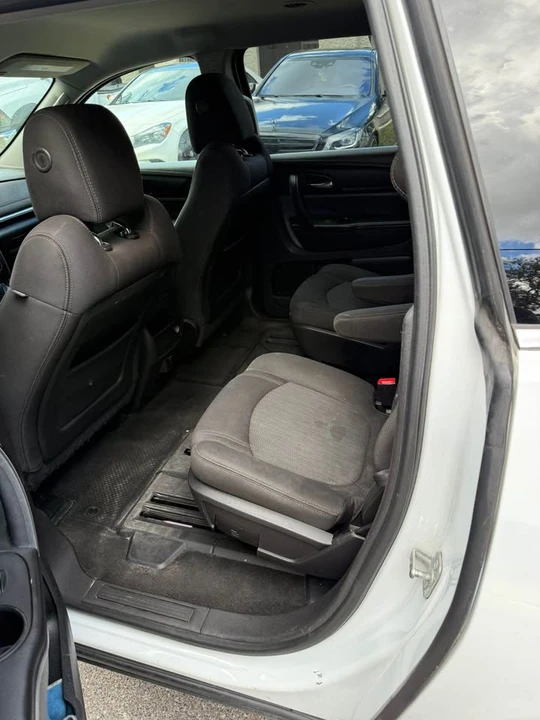 2016 Chevrolet Traverse - Image 11 of 13