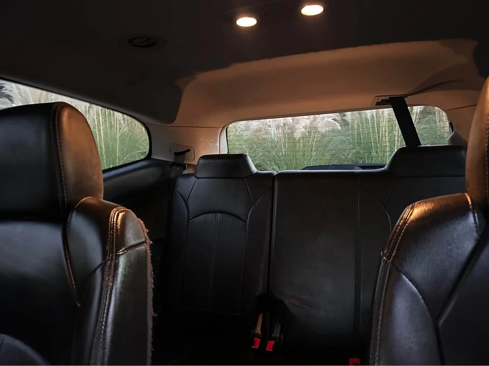 2016 Chevrolet Traverse - Image 6 of 8