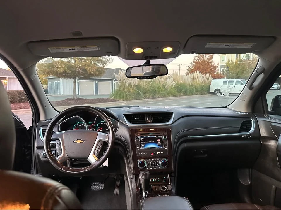 2016 Chevrolet Traverse - Image 7 of 8