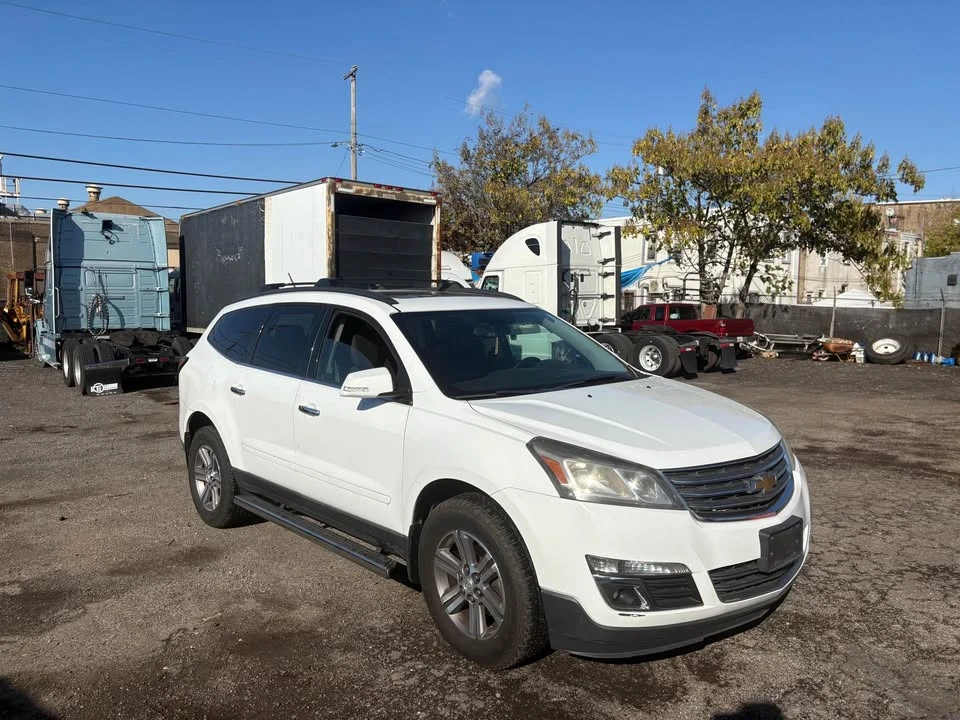 2016 Chevrolet Traverse - Image 3 of 10