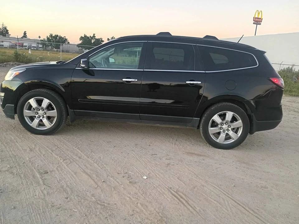 2016 Chevrolet Traverse - Image 6 of 15