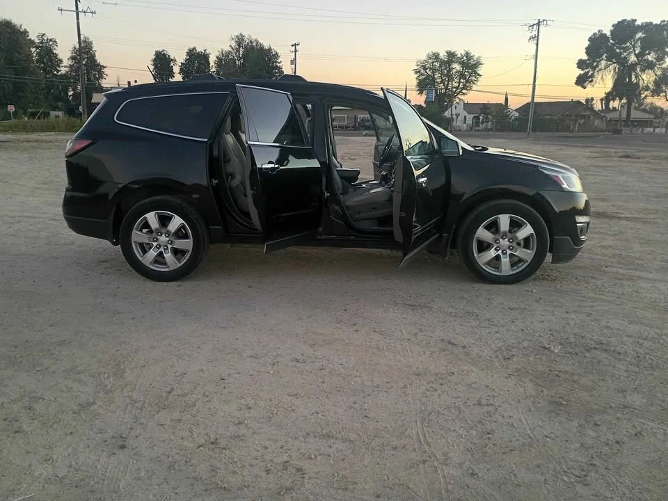 2016 Chevrolet Traverse - Image 9 of 15